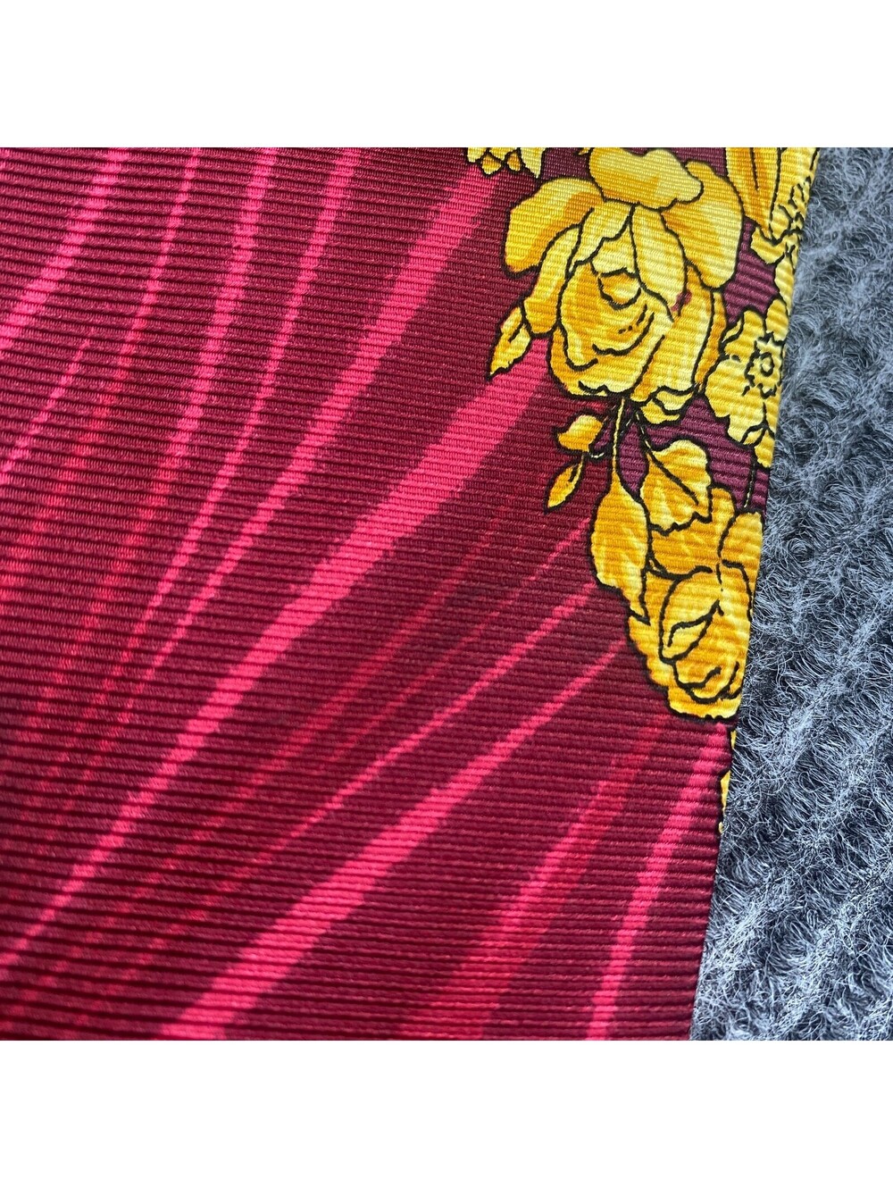 Gianni Versace Vintage Foral Abstract Tie Hand Made In Spain Silk Necktie *READ - Picture 13 of 13